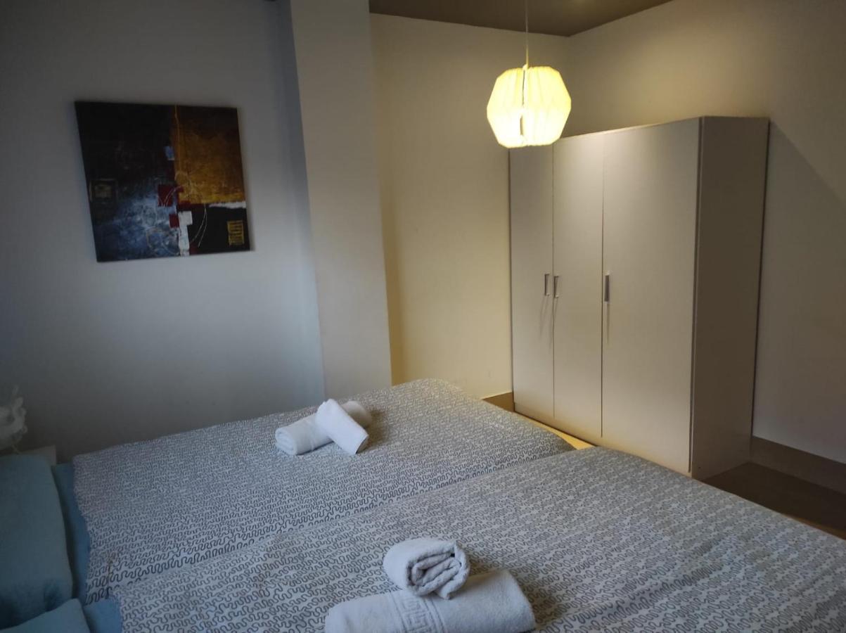 Apartamentos 16:9 Suites Almeria Ngoại thất bức ảnh