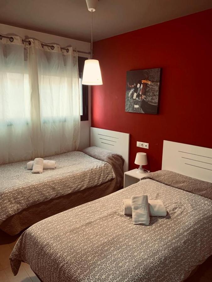 Apartamentos 16:9 Suites Almeria Ngoại thất bức ảnh