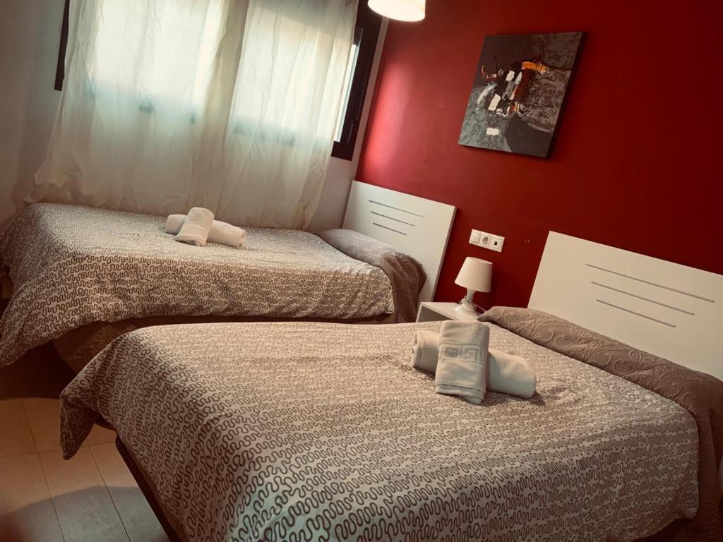 Apartamentos 16:9 Suites Almeria Ngoại thất bức ảnh