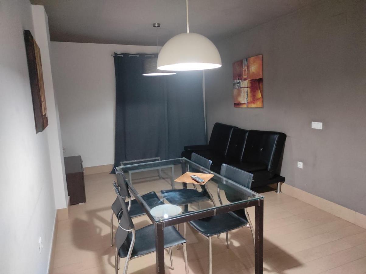 Apartamentos 16:9 Suites Almeria Ngoại thất bức ảnh